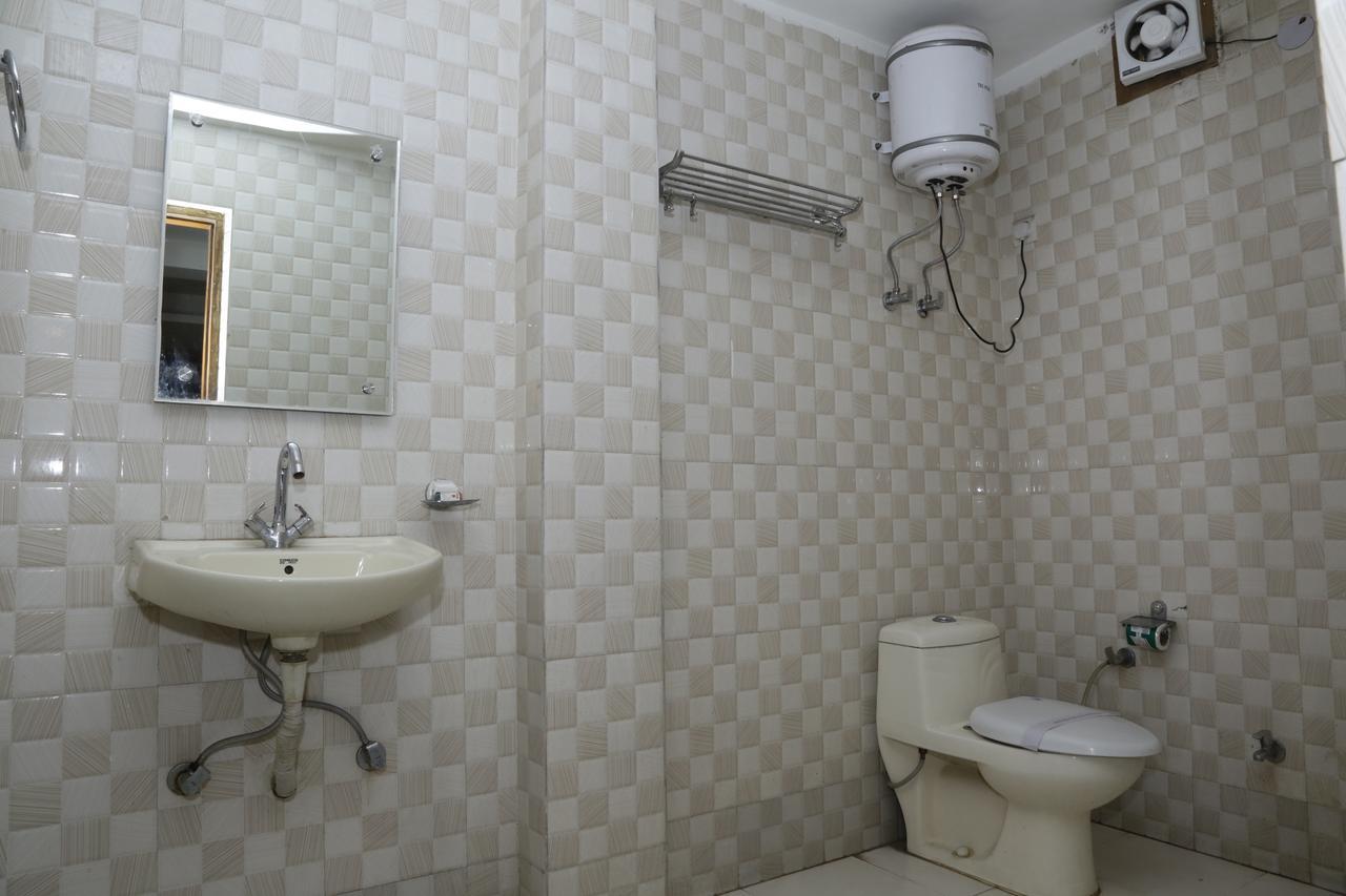 Vishal Hotel By Comfort Rooms New Delhi Eksteriør billede