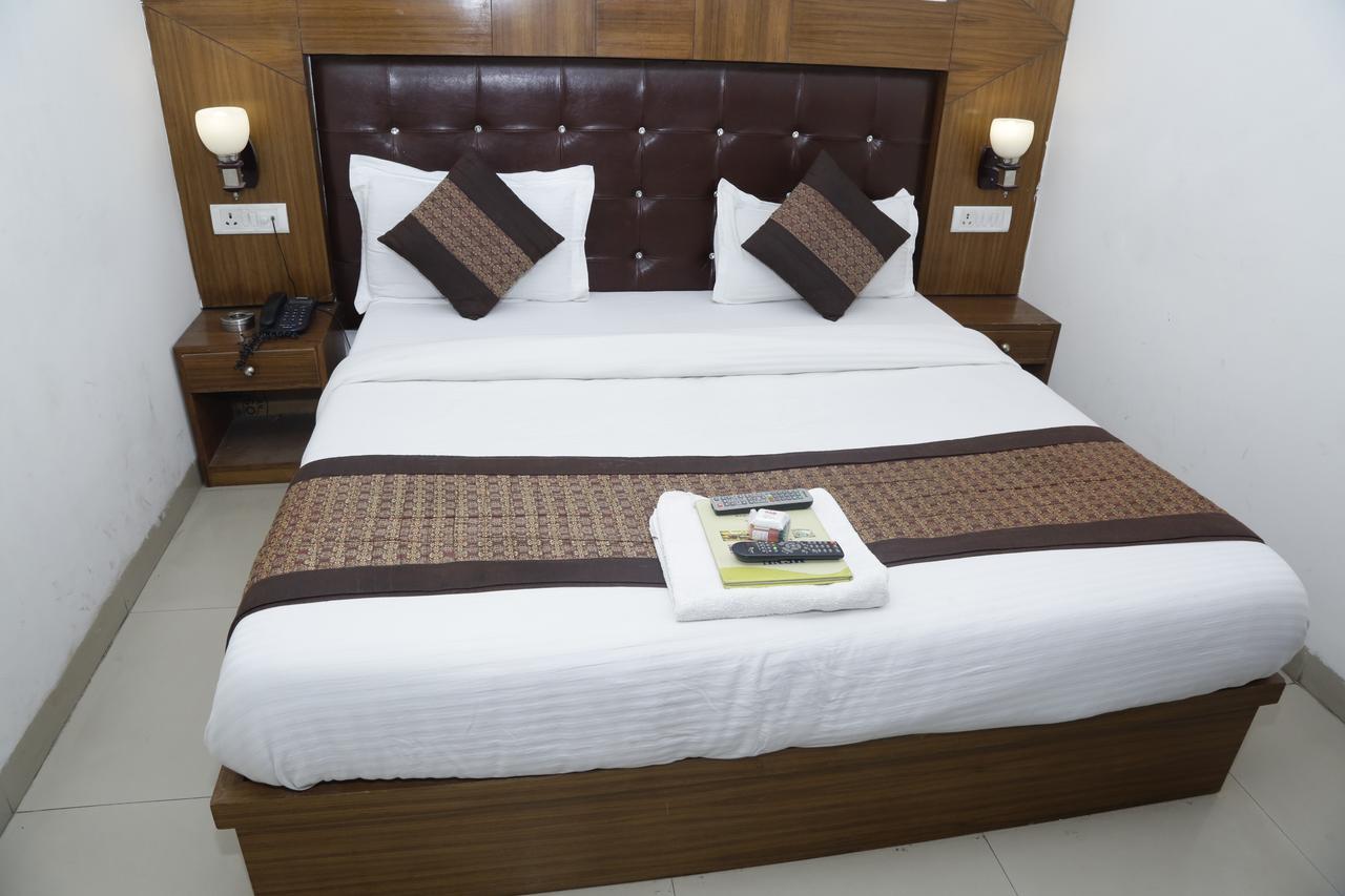 Vishal Hotel By Comfort Rooms New Delhi Eksteriør billede