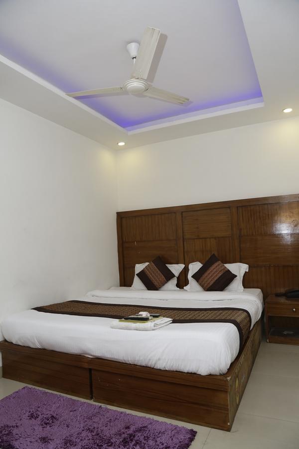 Vishal Hotel By Comfort Rooms New Delhi Eksteriør billede