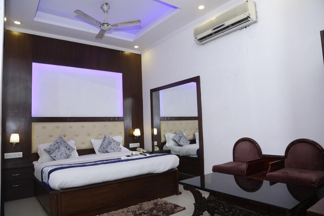 Vishal Hotel By Comfort Rooms New Delhi Eksteriør billede
