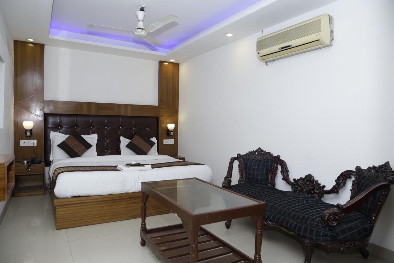 Vishal Hotel By Comfort Rooms New Delhi Eksteriør billede